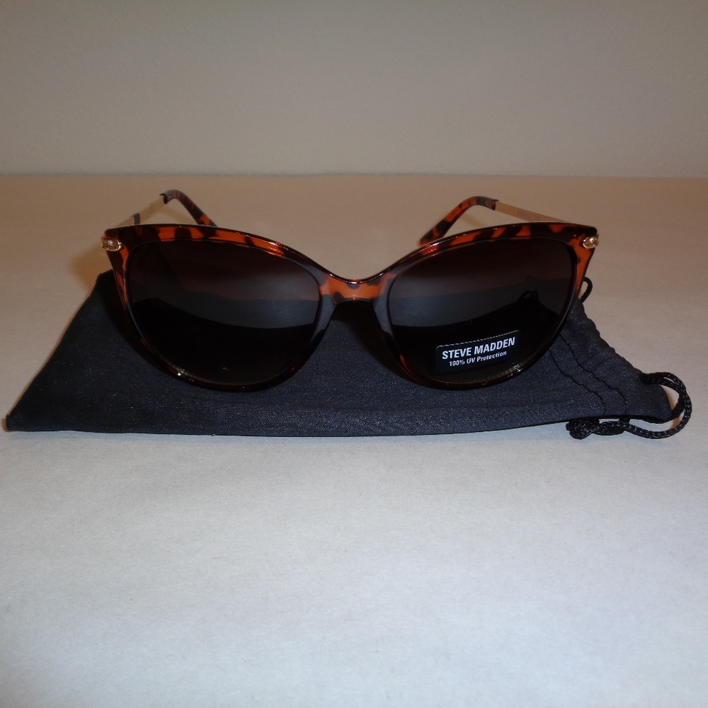 Steve Madden SM894108 Tortoise New Sunglasses